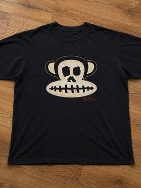 Gildan Black Short-Sleeve Tee with Cream Skull-Monkey Graphic